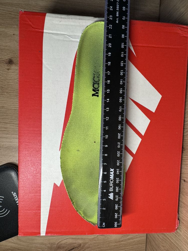 Nike Macistax сороконіжки 36,5