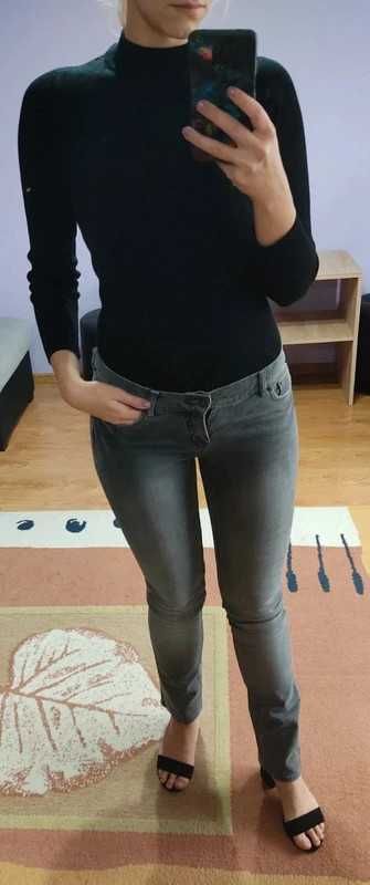 Szare spodnie jeansowe