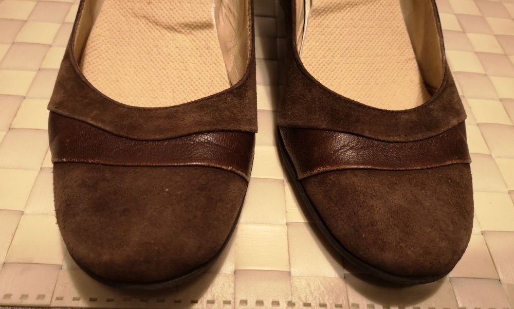 Buty eleganckie na koturnie czółenka brązowe 38 skóra