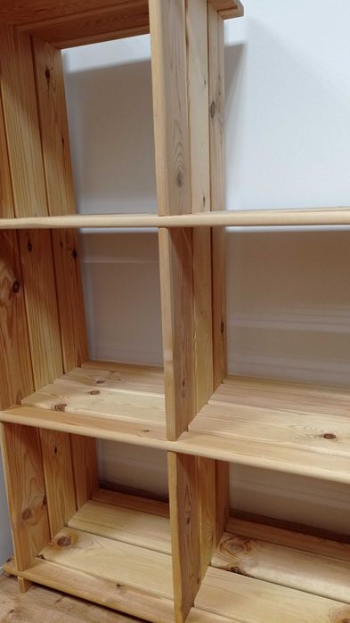 Regał sosnowy otwarty