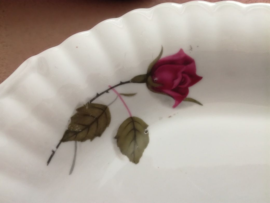 Półmisek owalny Iwona Chodzież róża róże porcelana porcelanowy