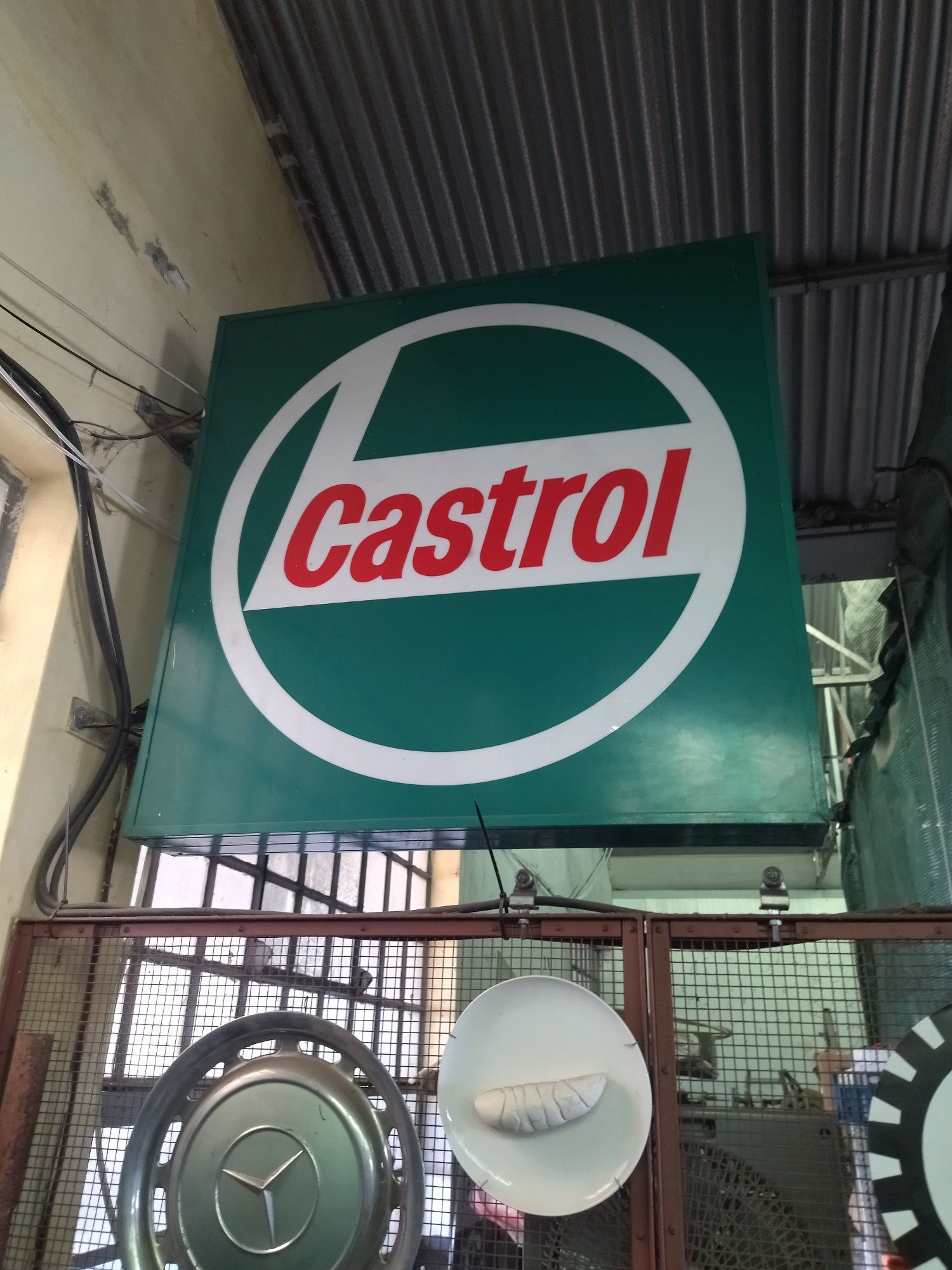 Castrol - Publicidade Luminosa original