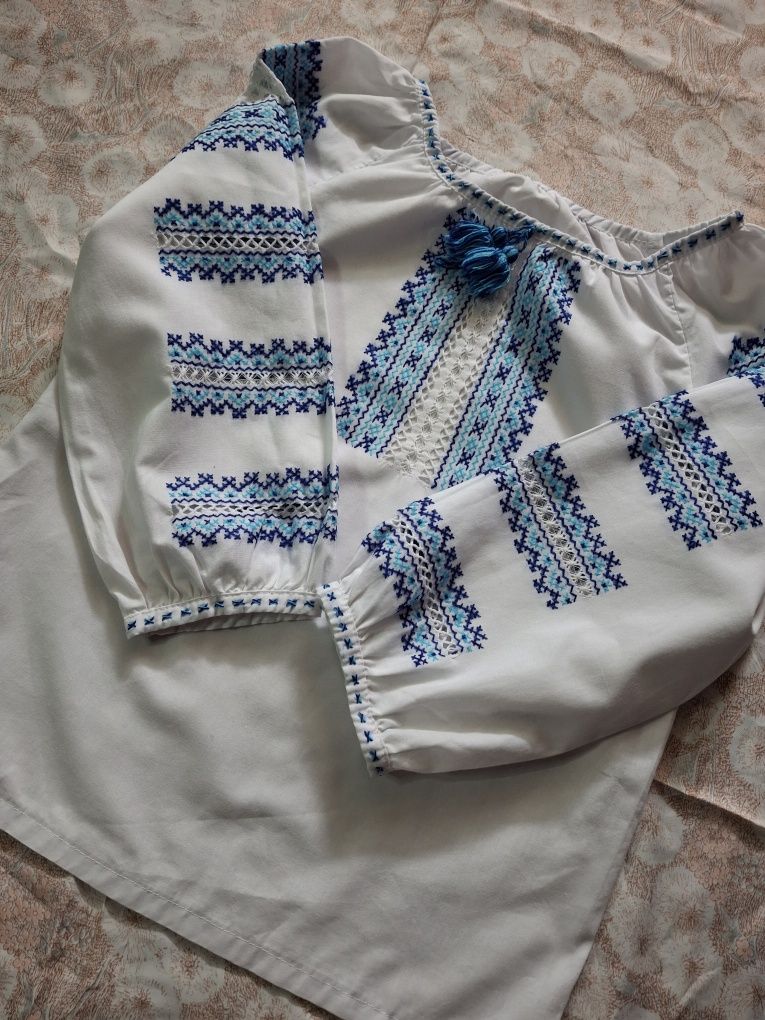 Дівчача вишиванка, розмір 128