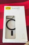 Etui OtterBox Lumen Series z MagSafe do iPhone’a 16 Pro – czarne