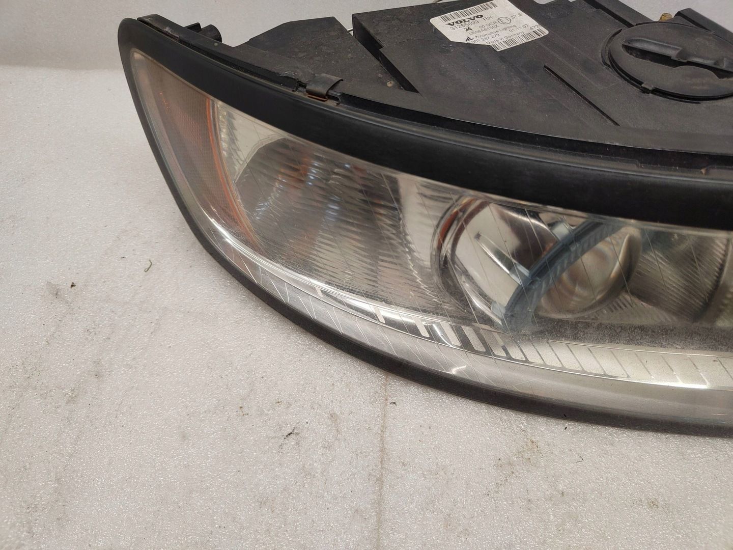 VOLVO S40 V50 LIFT XENON Przód strona prawa 31265699