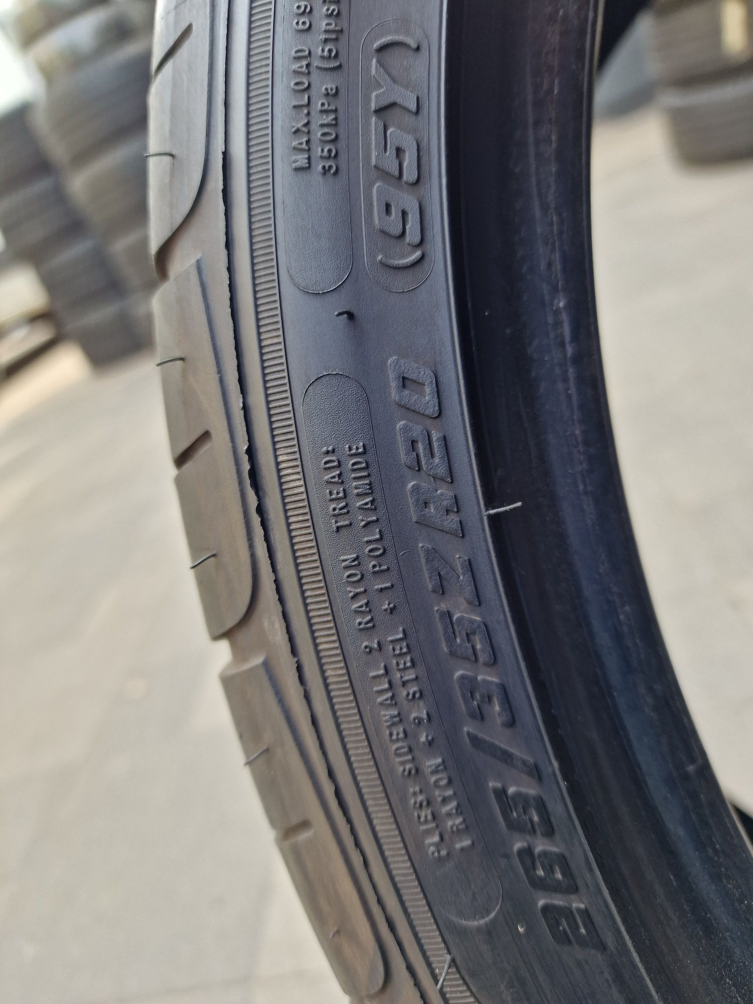 Пара летних шин 265/35 R20 Goodyear Eagle