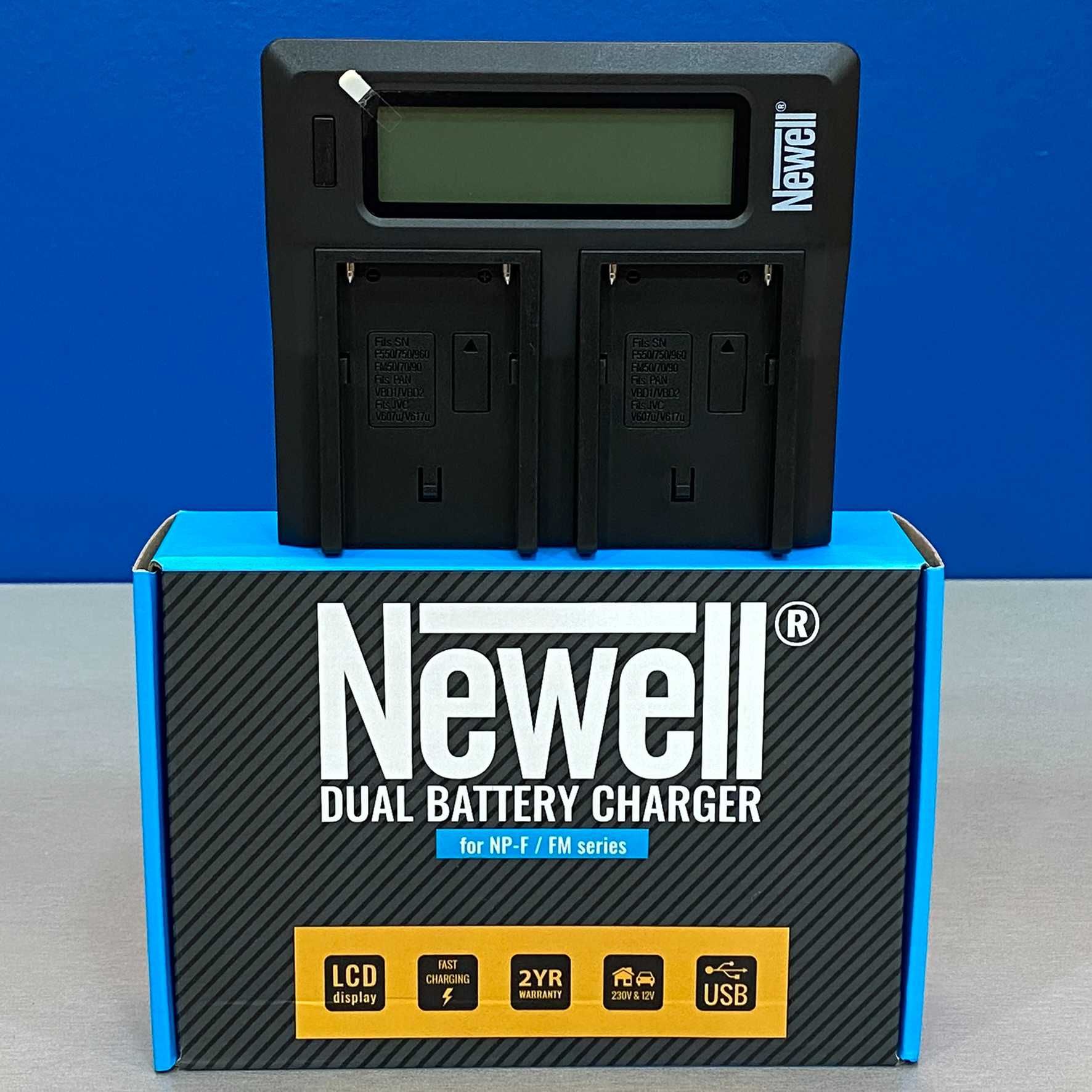 Carregador Rápido Newell Duplo DC-LCD (Sony NP-F/FM Series) - NOVO