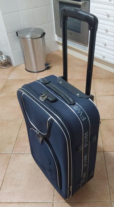 MALA VIAGEM PORÃO COM CADEADO CÓDIGO. Casa,Viagens,Mudanças.Arrumação.