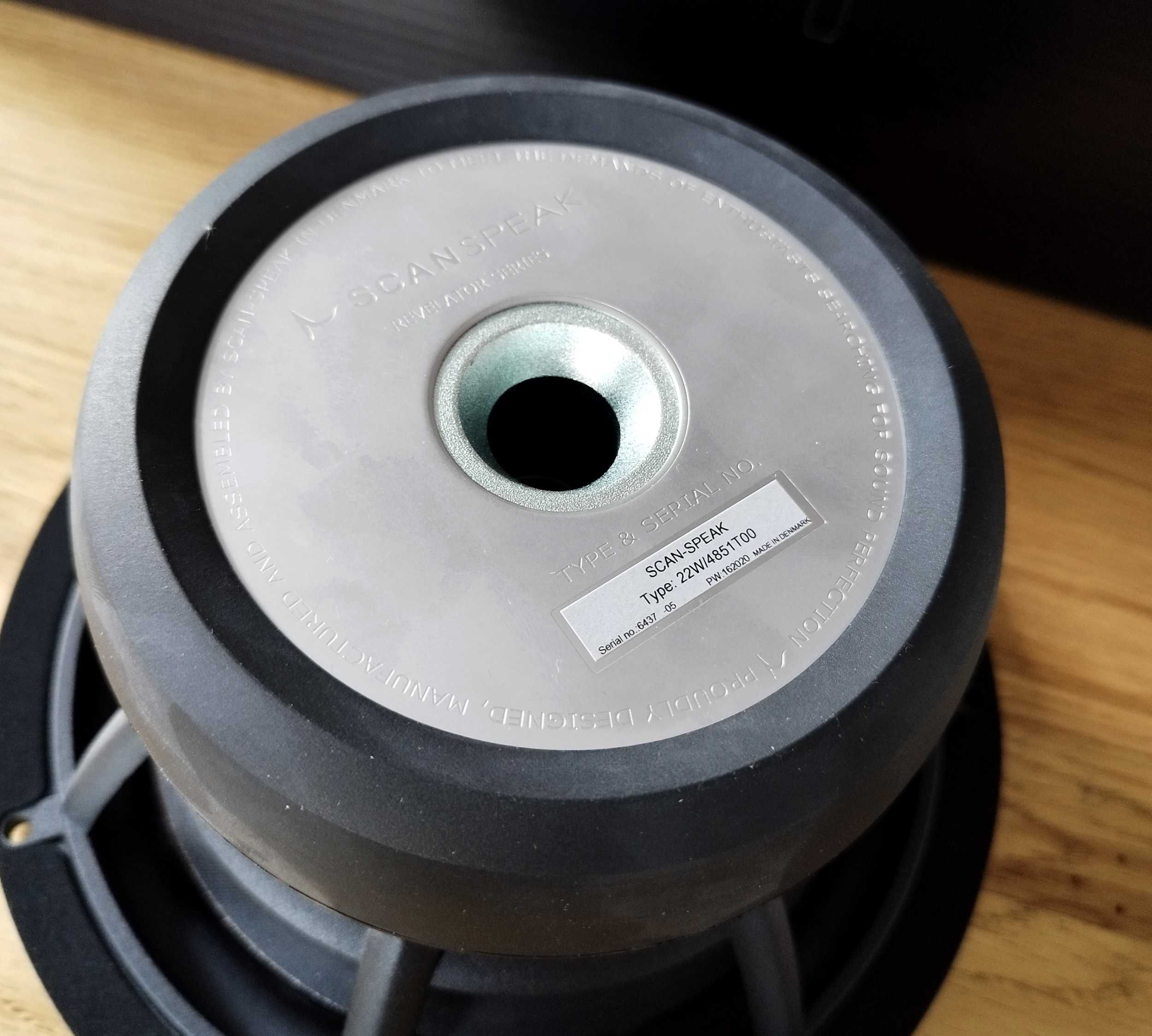 Scan Speak Revelator 22W/4851T00 głośniki niskotonowe, para