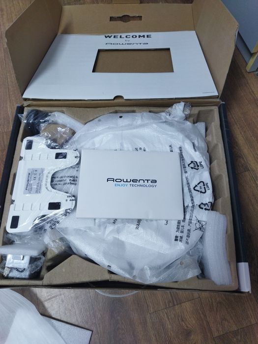 Робот пилосос Roventa