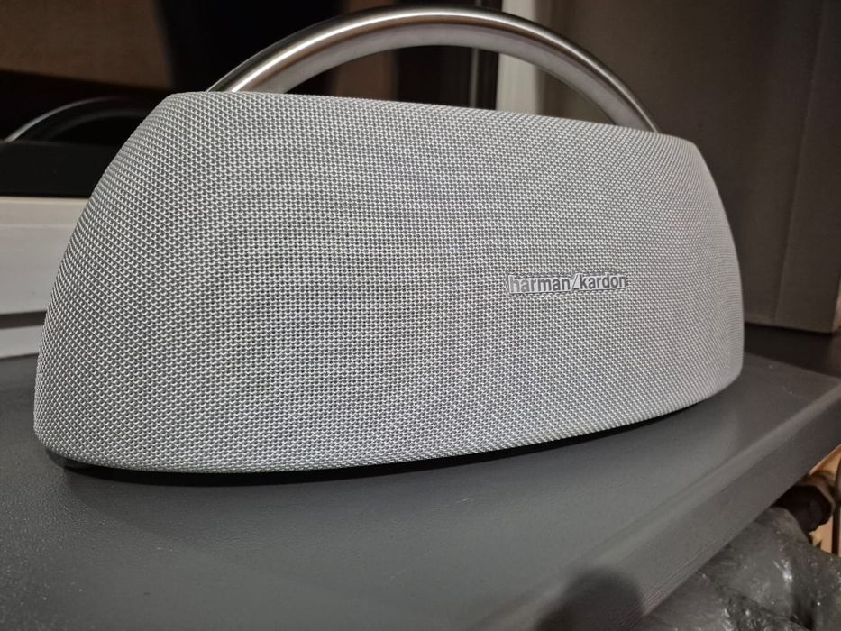 Продам колонку Harman Kardon go+play