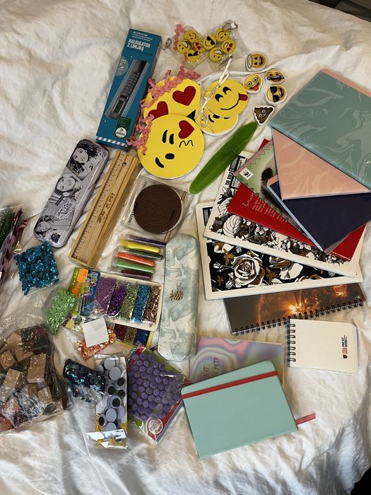 ogromny zestaw przyborów back to school