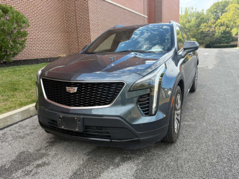 Cadillac XT4 Sport      2019