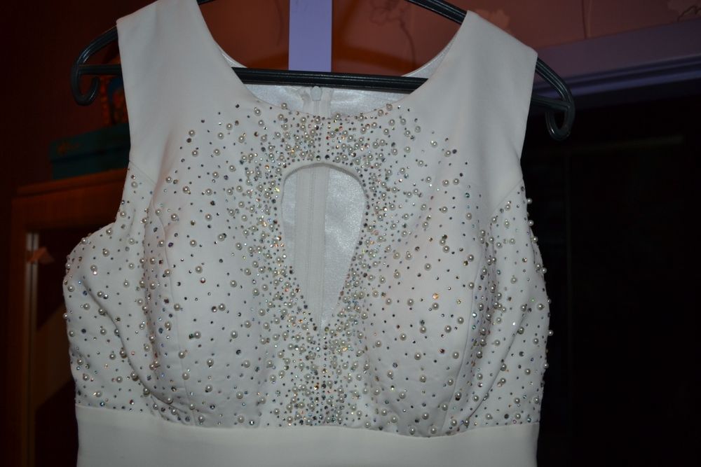 Вечірнє, весільне , випускне плаття