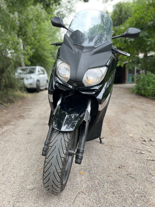 Продам скутер 2011 року Yamaha X-Max 125