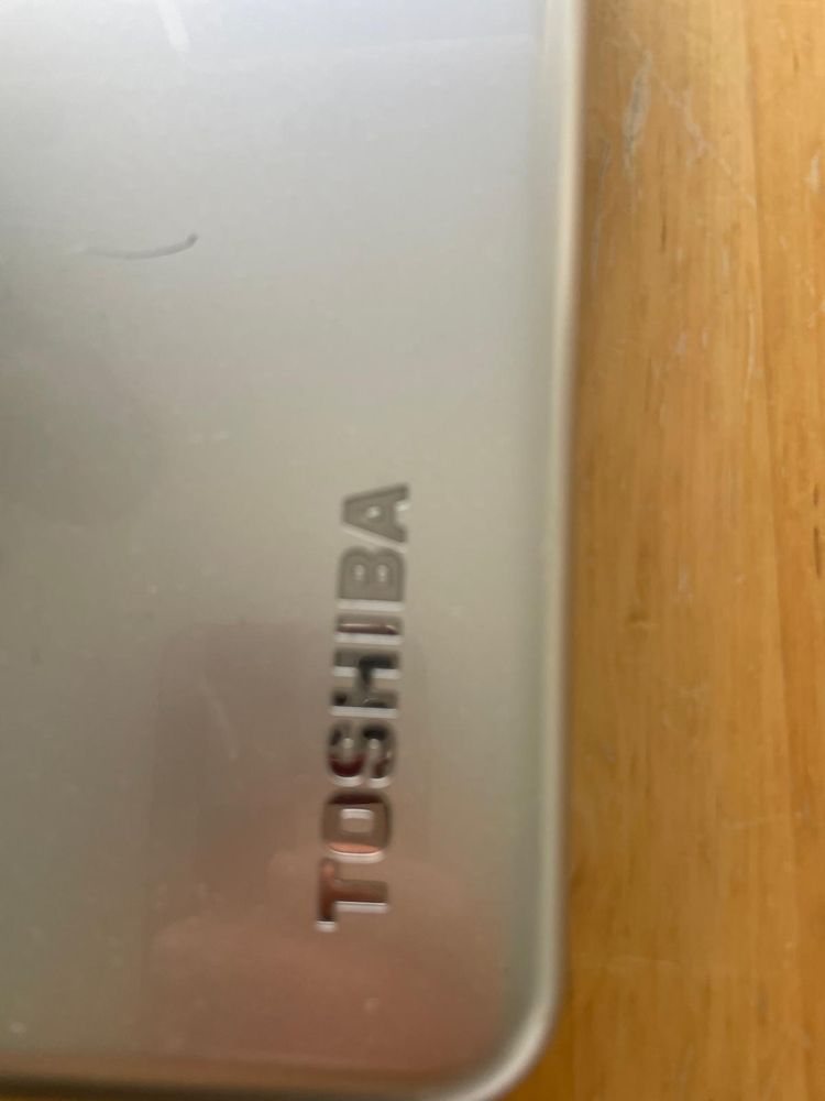 Pc portatil Toshiba satellite i3