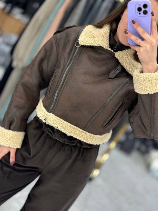 Жіноча дубльонка укорочена коричнева