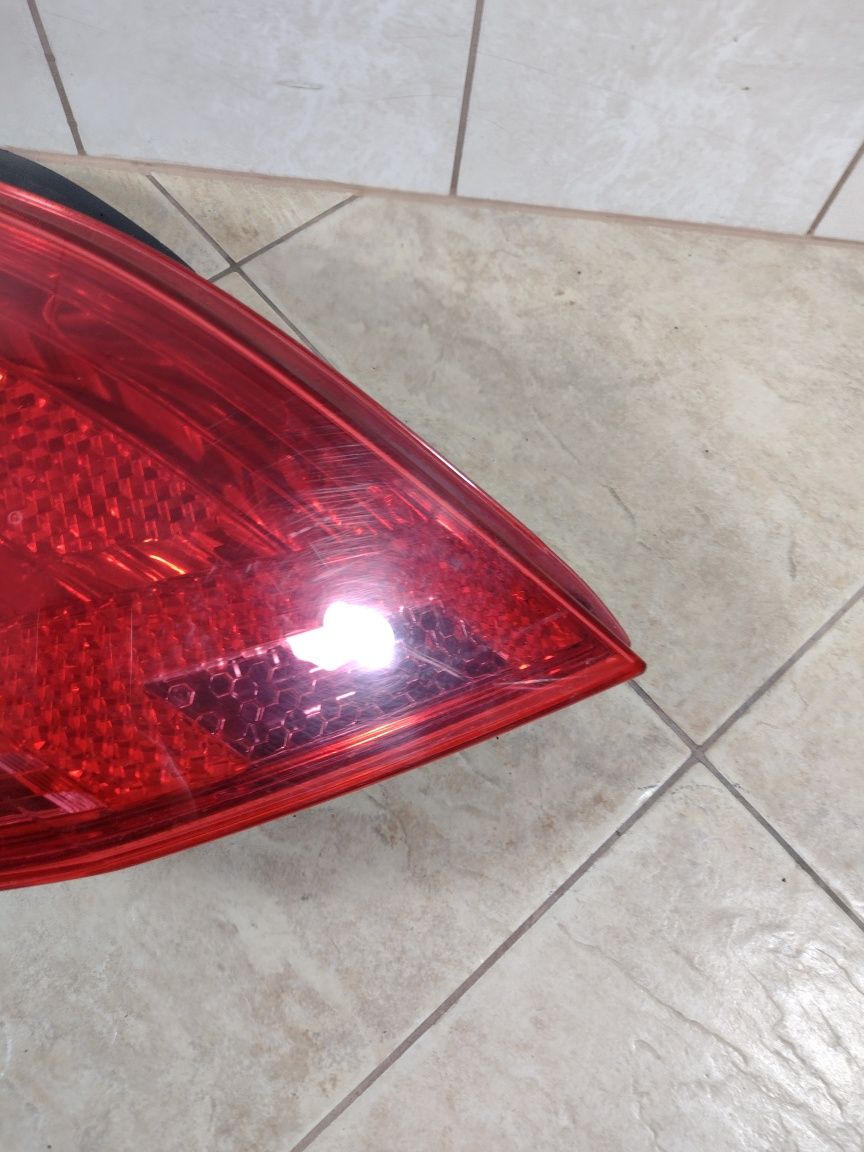 Peugeot 308 HB 3D lampa lewy  tył oryginał wysyłka OLX wkład Europa