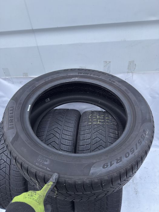Колеса/резина/гума 255/50R19 Pirelli