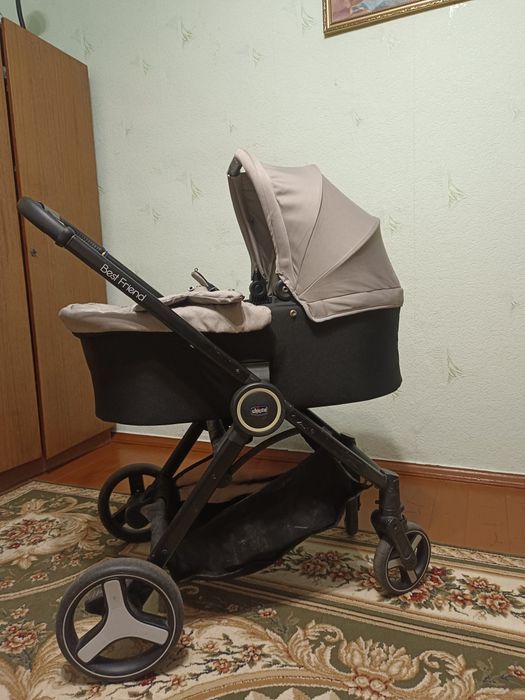 Коляска-люлька і сидяча Chicco