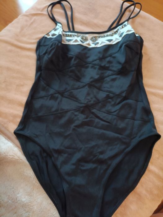 Купальник жіночий і халат пляжний/для нареченої