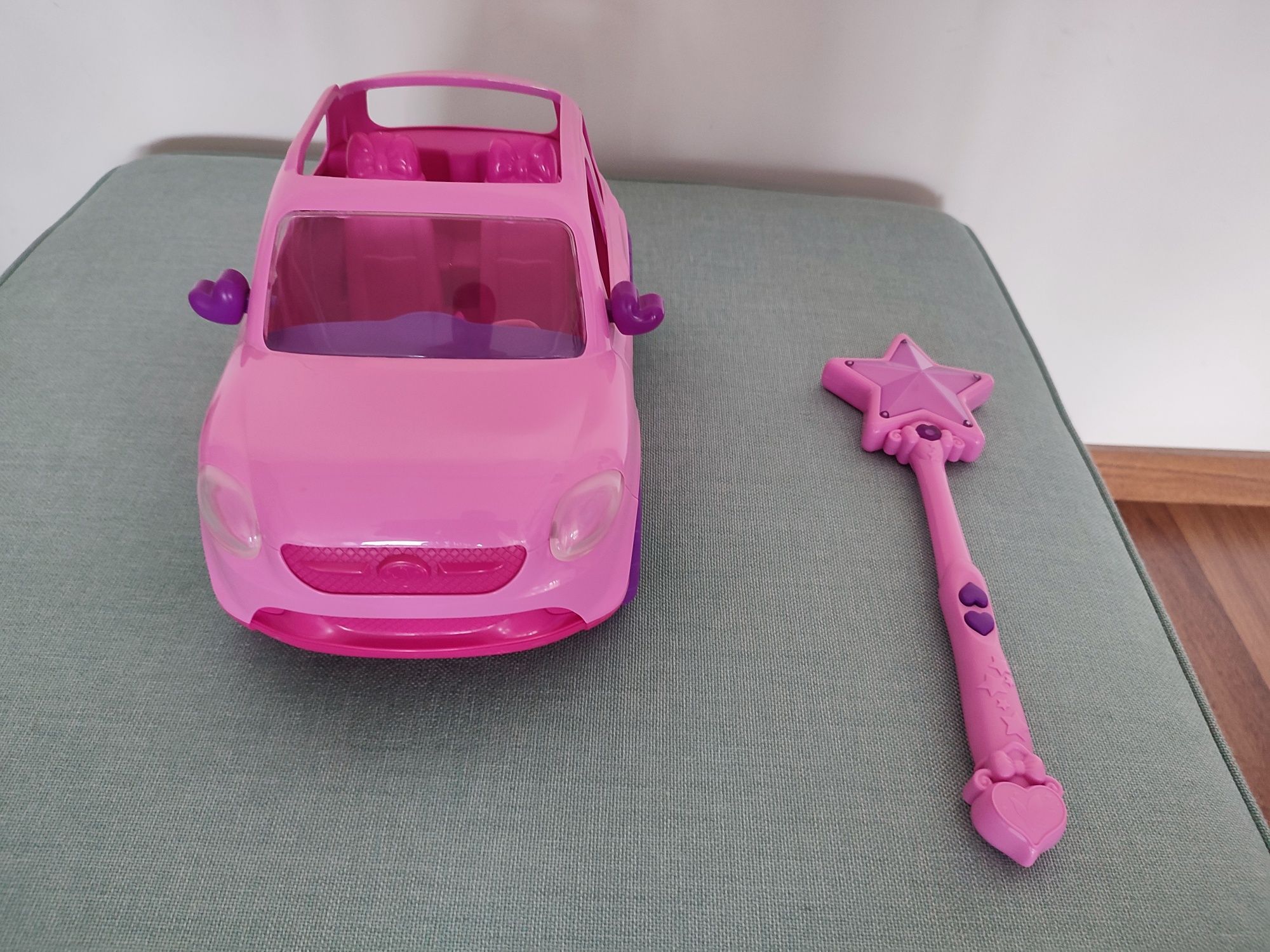 Carro telecomandado da Barbie