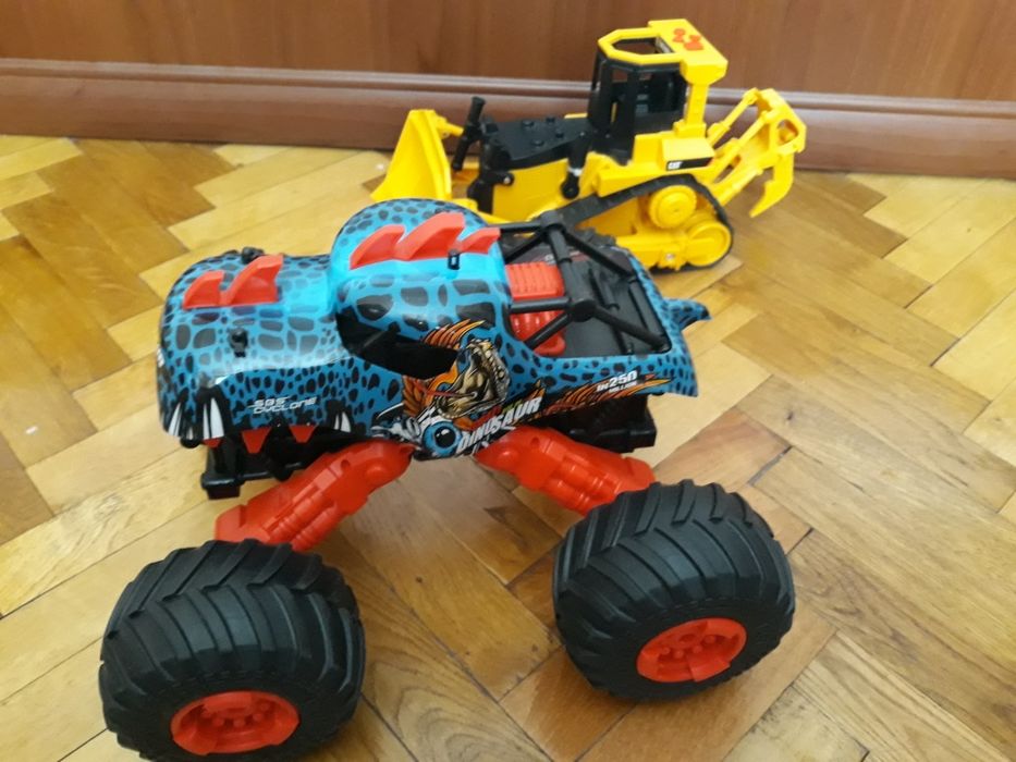 Бульдозер экскаватор Cat