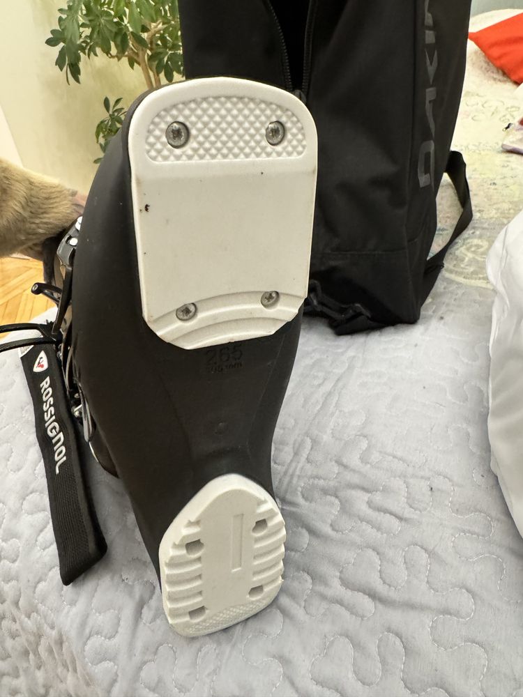 Продаю лыжные ботинки Rossignol Pure Elite 70 metal anhracite