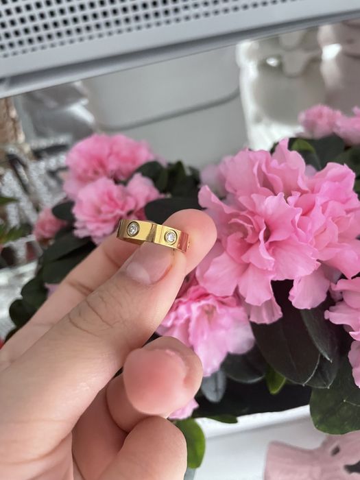 Obrączka a la cartier