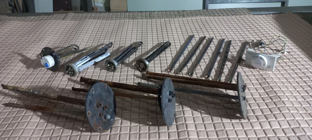 Бойлер нероб. на 100/80та50 л для буржуйки/мангалу, тени до бойлерів