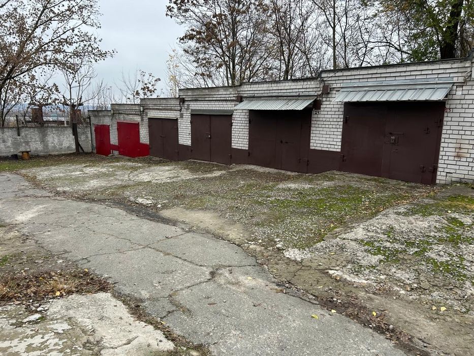 Продам 2х эт. гараж район парка Шевченко (гост.Рассвет)