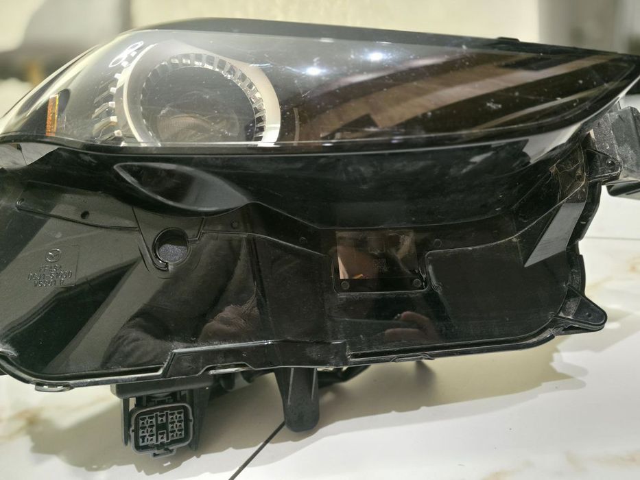 Права фара Mazda cx30 2019-2024