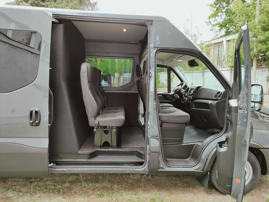 Wynajem #Iveco Daily #brygadówka #7-osobowy #furgon