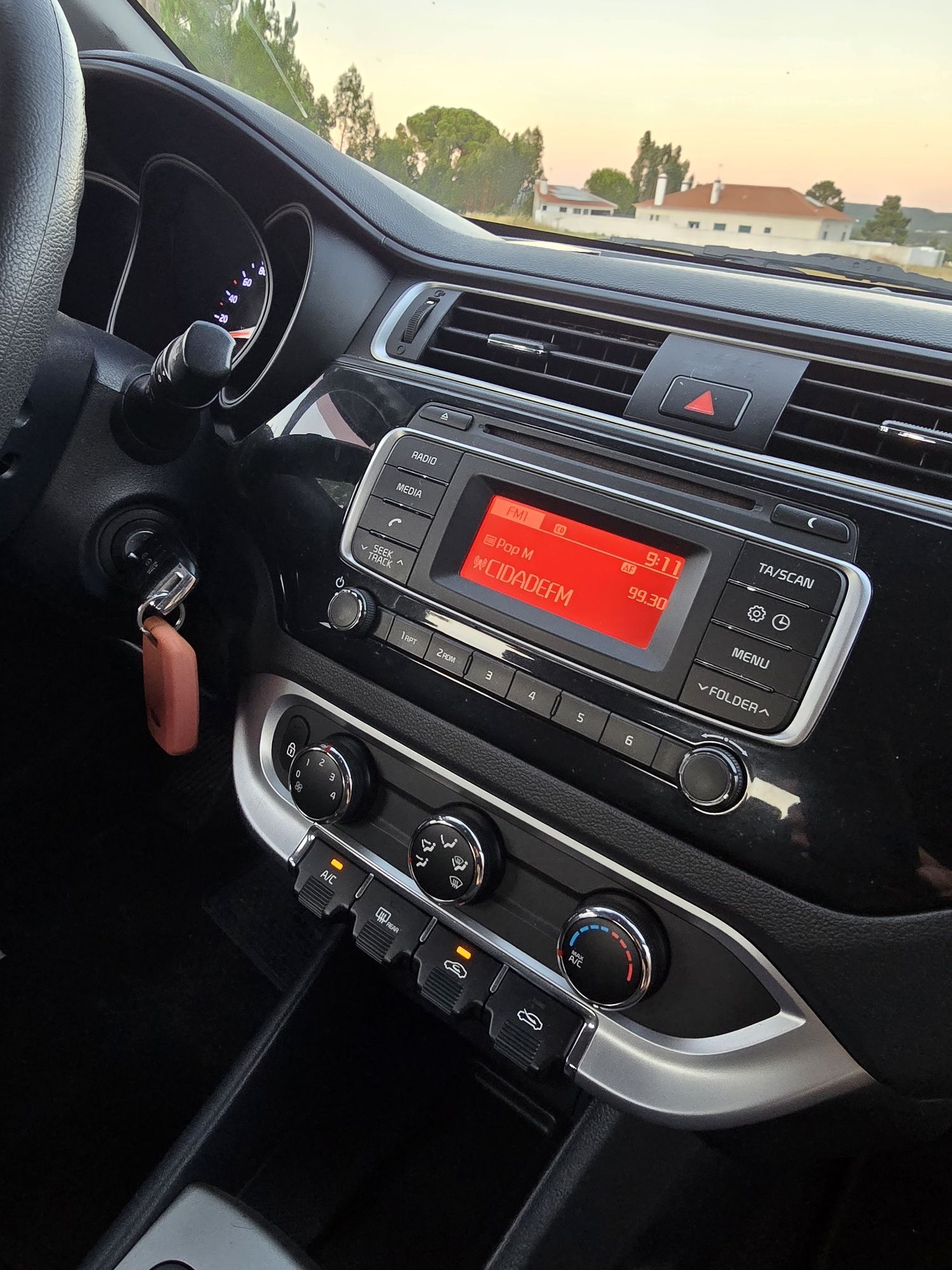 KIA RIO 1.2 CVVT 84CV