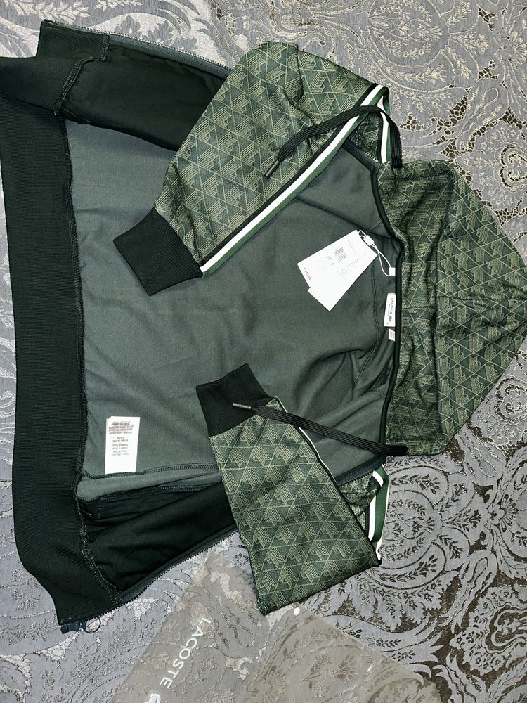 Кофта жіноча lacoste