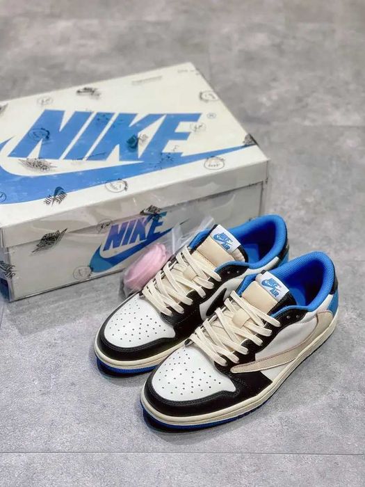 "Buty koszykówki "Jordan_1_Retro_Low_OG_SP_x_Travis_Scott_Roz.43