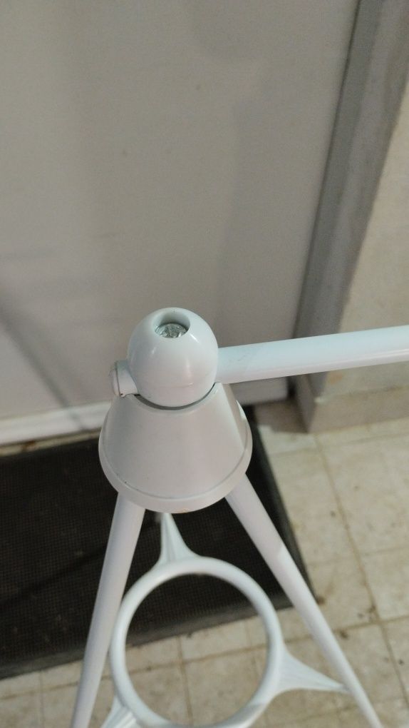 Suporte em ferro para gaiolas