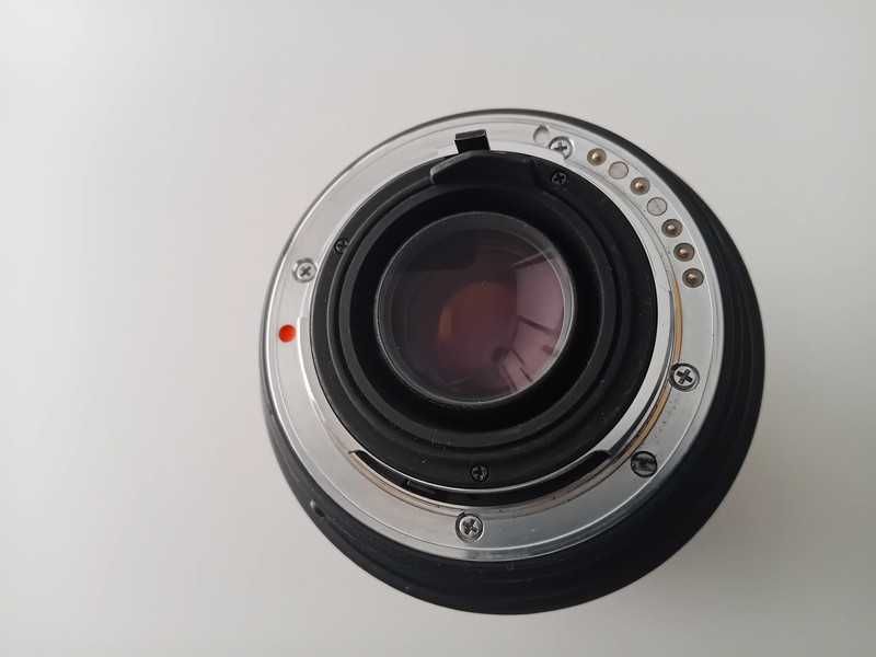 Sigma telephoto 70-300mm F4-5.6 DL Macro na Pentax K AF mount camera