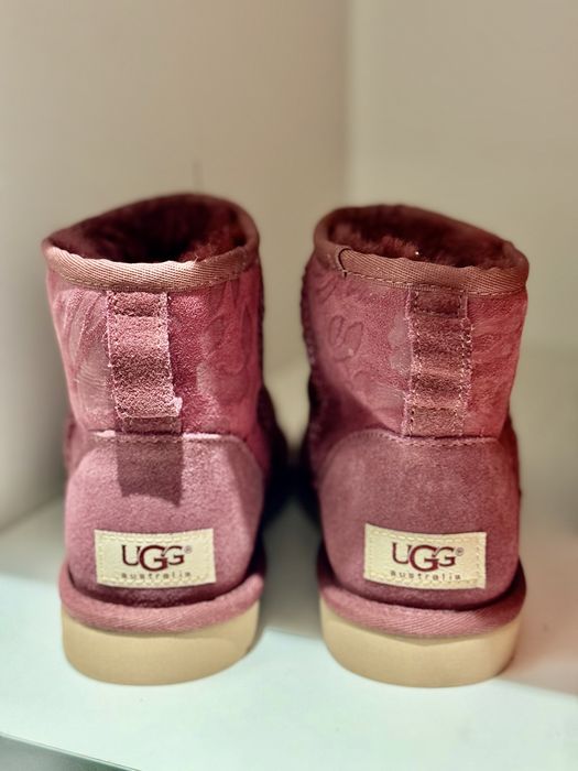 UGG CLASSIC MINI SNOW LEOPARD RARAS