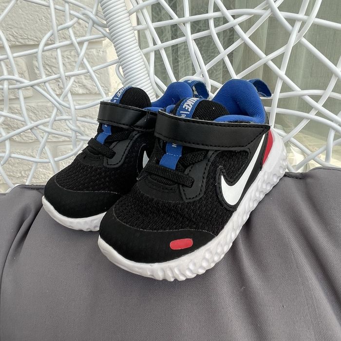 оригінальні дитячі кросівки nike