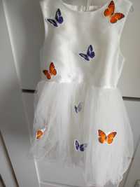 Biała sukienka z motylkami dla dziewczynki . rozm 116-122