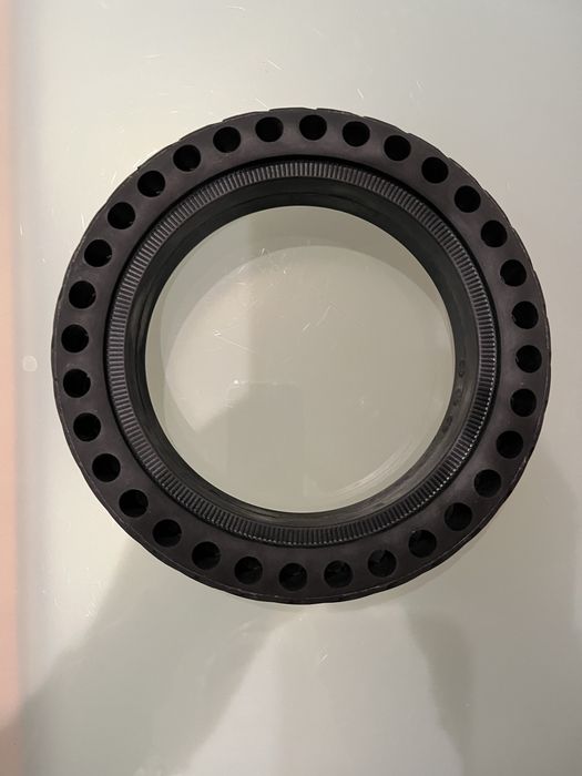 Pneu trotinete maciço 8,5 novo!