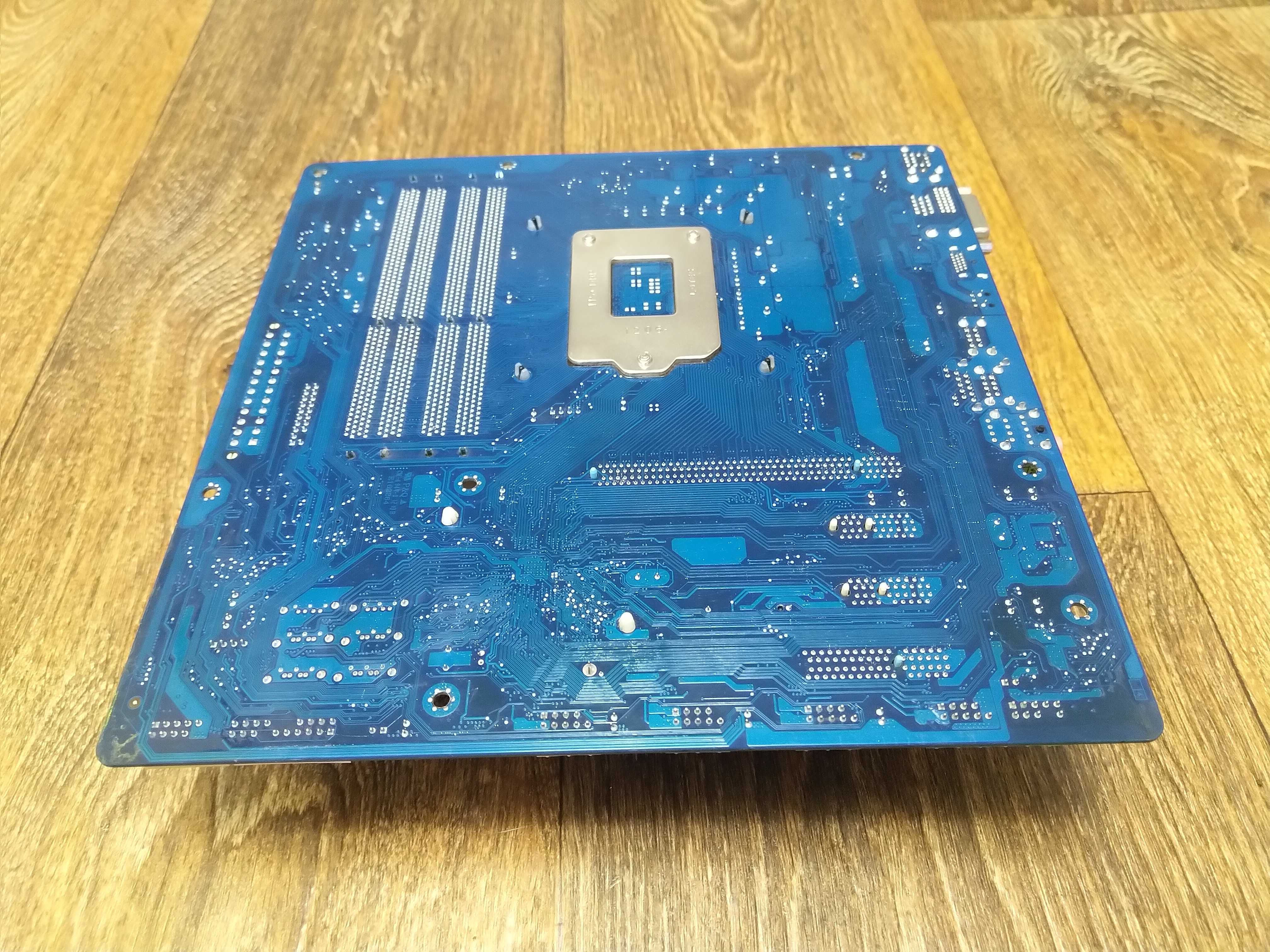Gigabyte GA-Z68M-D2H (s1155, Intel Z68)