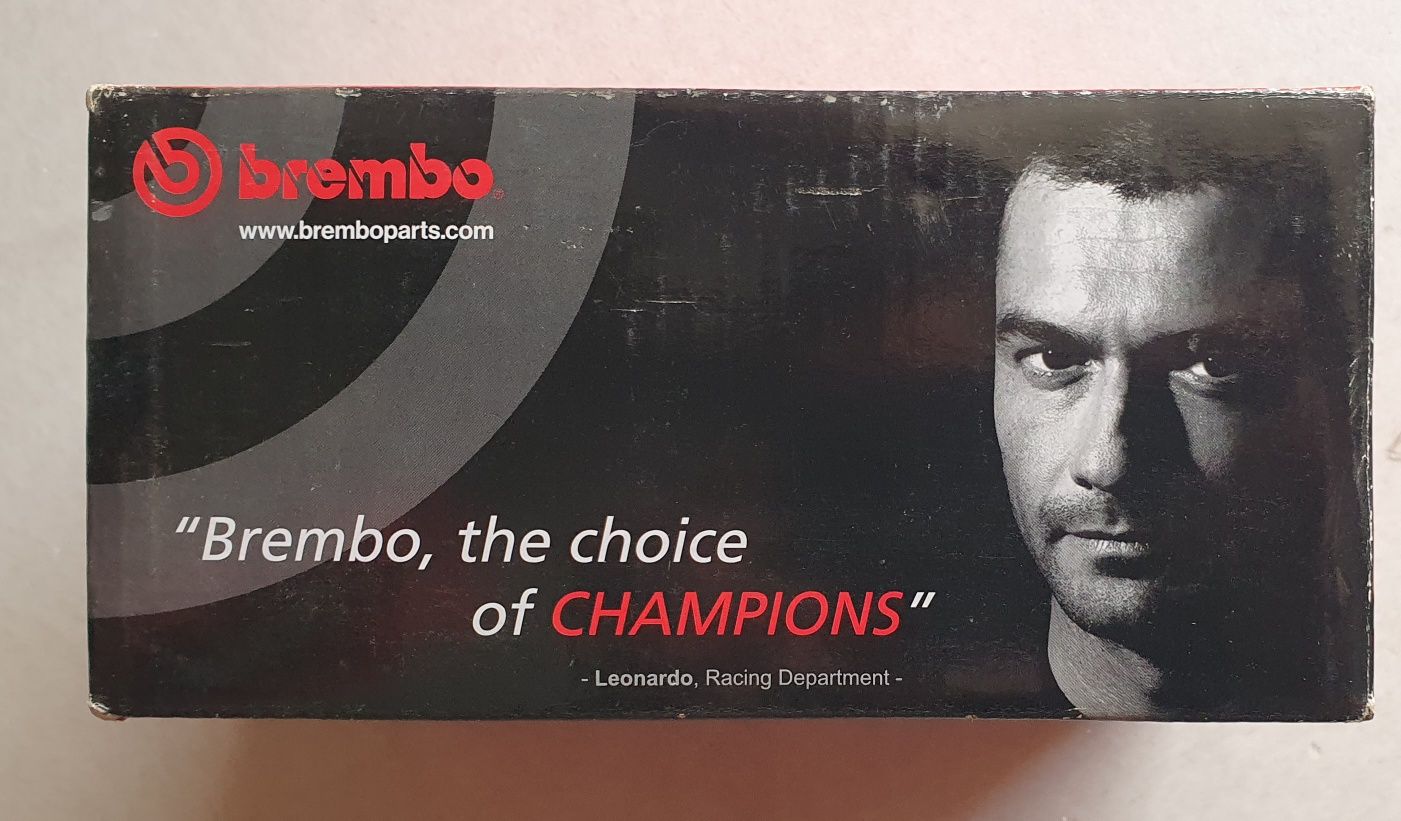 BREMBO P 24 076 Zestaw klocków hamulcowych