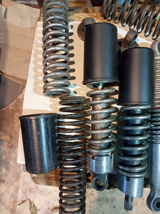 Продам амартізатори моторолера туліца