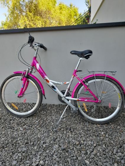 Różowy rower dla nastolatki