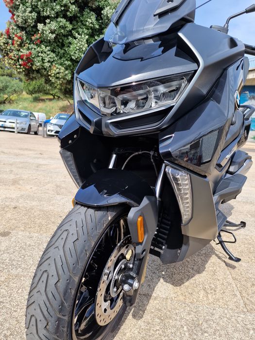 Bmw c400gt triple black particular