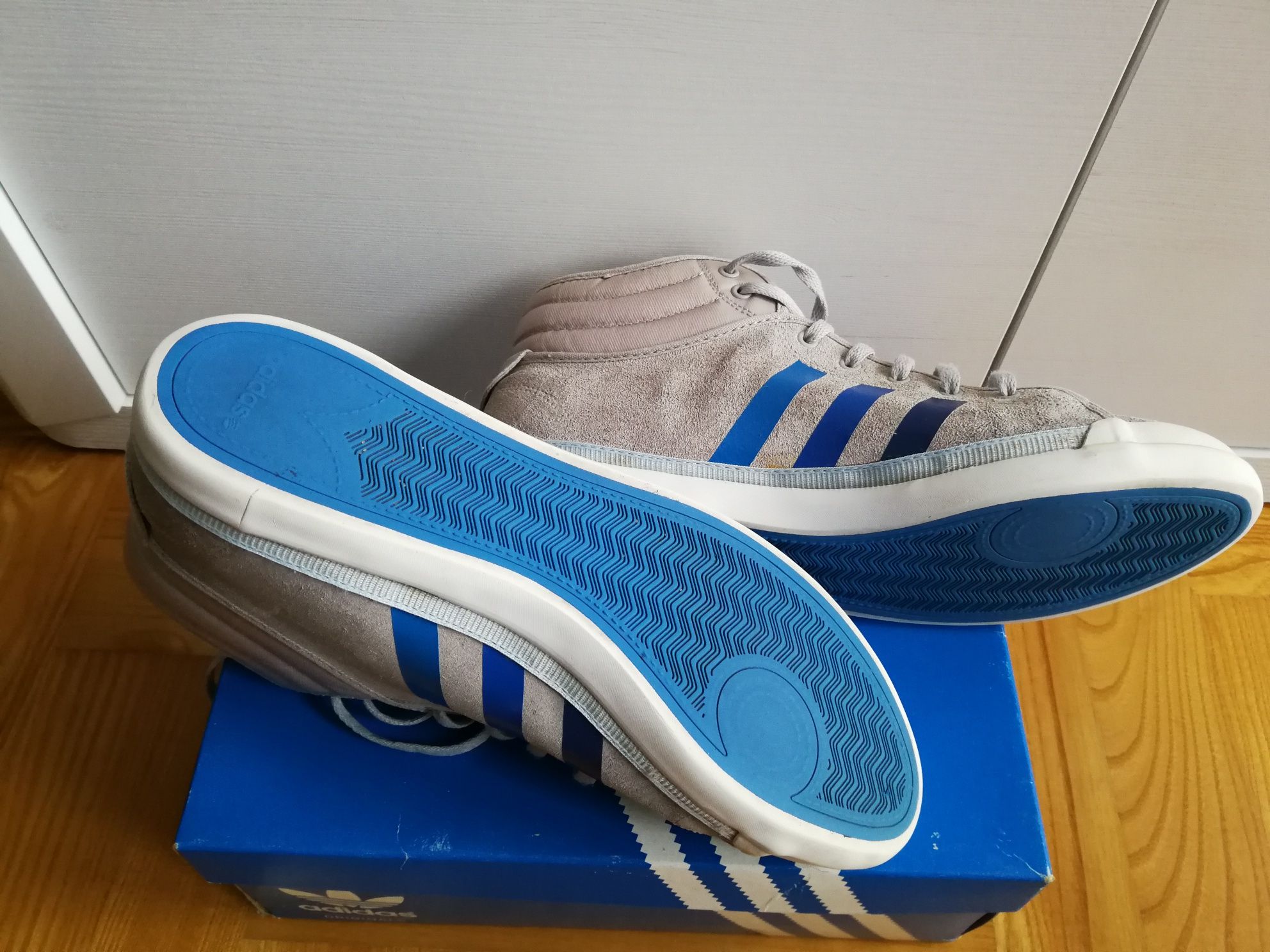 Buty Adidas Neo skórzane roz. 41 UK 7