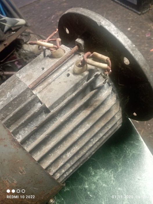 емектромотор 1 квт на 1000 обертів