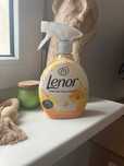 Lenor Crease Summer Breeze żelazko w sprayu